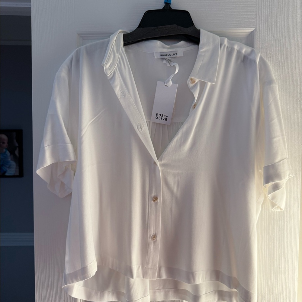Rose & Olive Women's White Button-Down Blouse